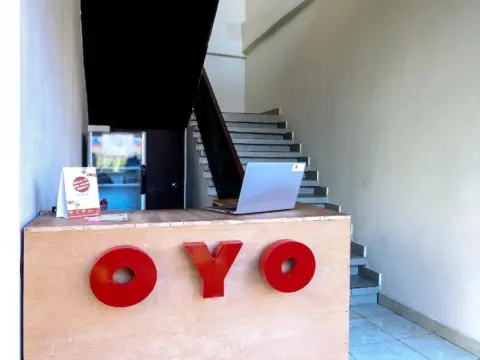 OYO 1193 Asri House - Photo 1