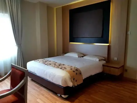 OYO 128 Mutiara Suites - Photo 3