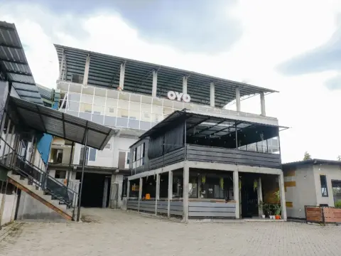 OYO 1468 SM House - Photo 1