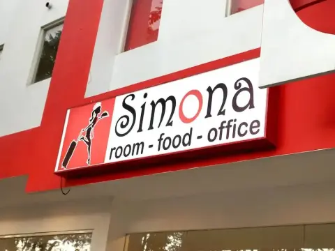 Oyo 1489 Simona Hotel - Foto 1