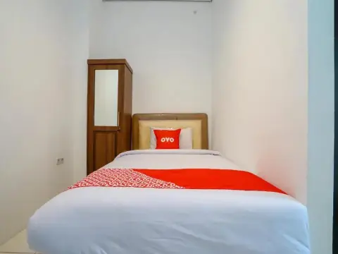 OYO 2067 Fedith Kost Syariah - Photo 4
