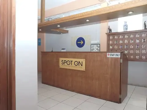 OYO 2200 Hotel Gunung Sari - Photo 2