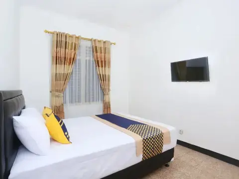 OYO 2268 Tim-tim Homestay Syariah - Photo 4