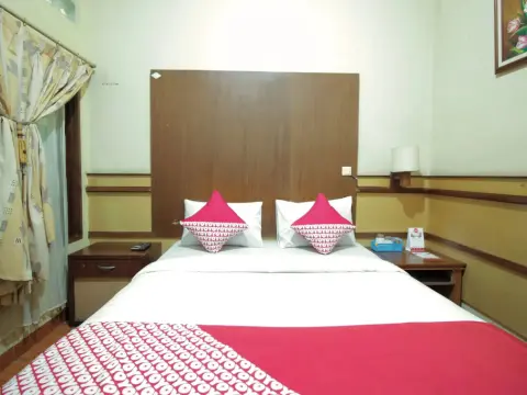 OYO 228 Hotel Lodaya - Photo 4