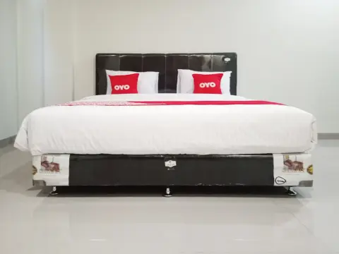 OYO 2382 Wisata Hotel - Photo 2