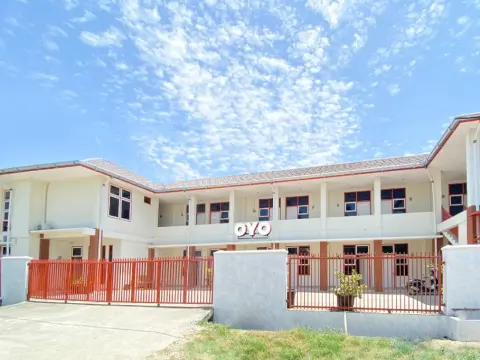OYO 3092 Falah Residence Syariah - Photo 1