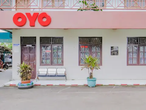 OYO 3277 Inayah Pkpri Hotel Syariah - Photo 1