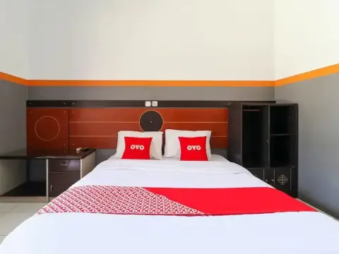 OYO 3340 Wisma Etiga - Photo 2