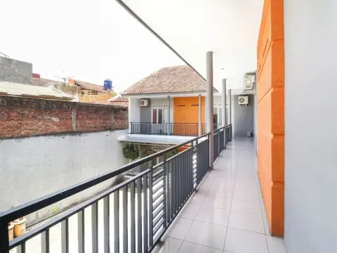 OYO 3340 Wisma Etiga - Photo 3