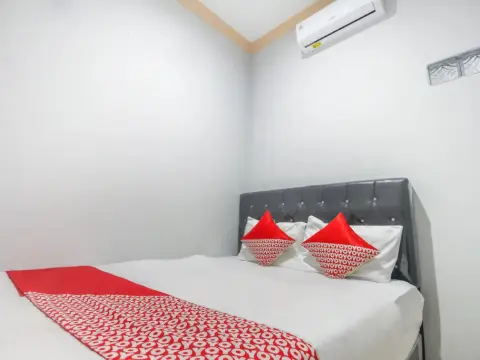 OYO 3399 Gea Guest HouseNearGramedia Mall - Photo 3