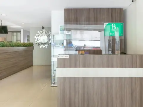 OYO 3811 Best Inn Hotel - Photo 2