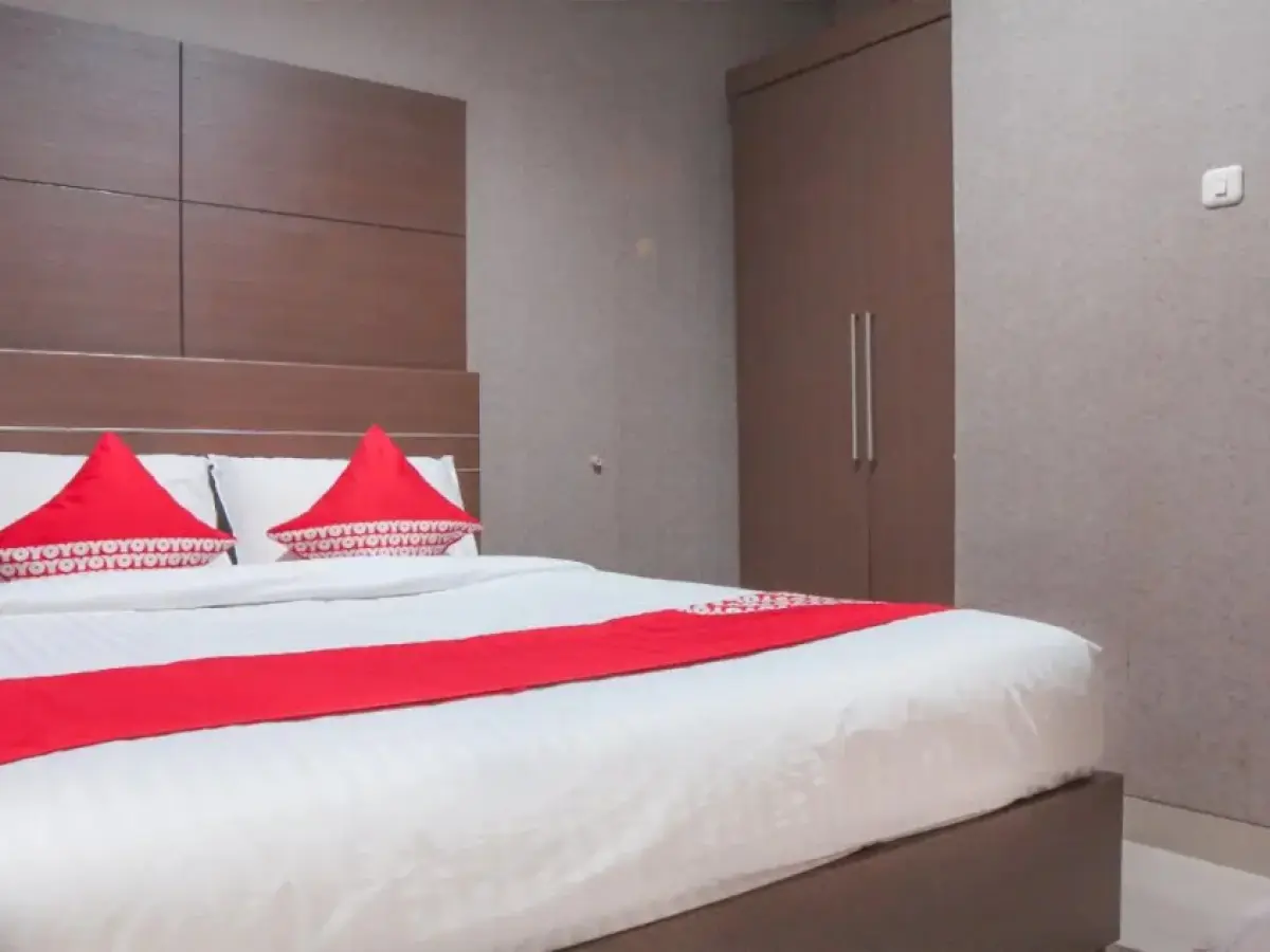 OYO 383 Env Residence