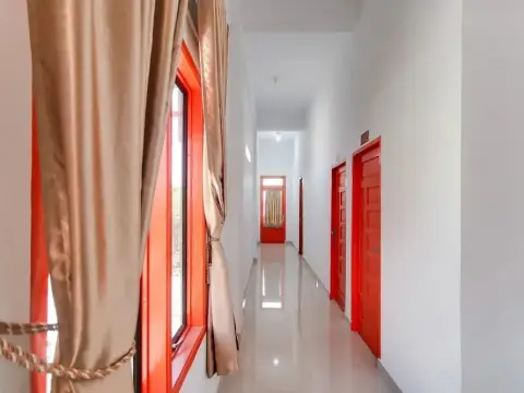 OYO 3844 Shinta Guesthouse - Photo 3