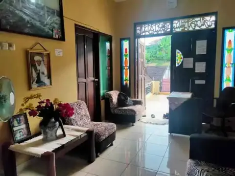OYO 3948 Kenangan Syariah Guest House - Photo 2