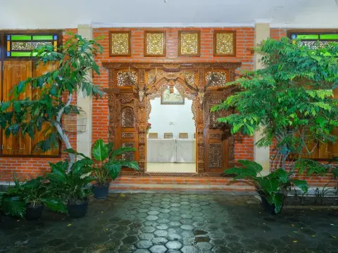 OYO 423 BeGe Homestay - Photo 1