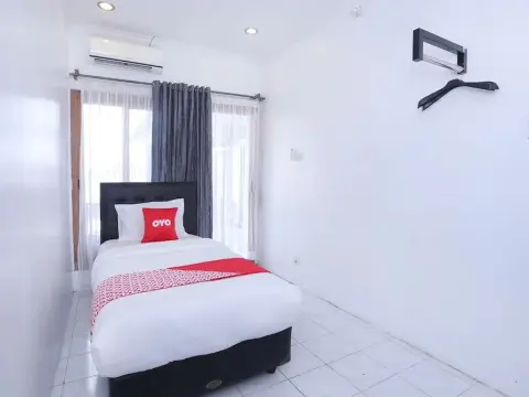 OYO 426 Hotel Gading Resto - Photo 2