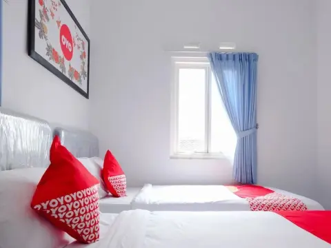 Oyo 437 Hnr Homestay Syariah - Photo 2