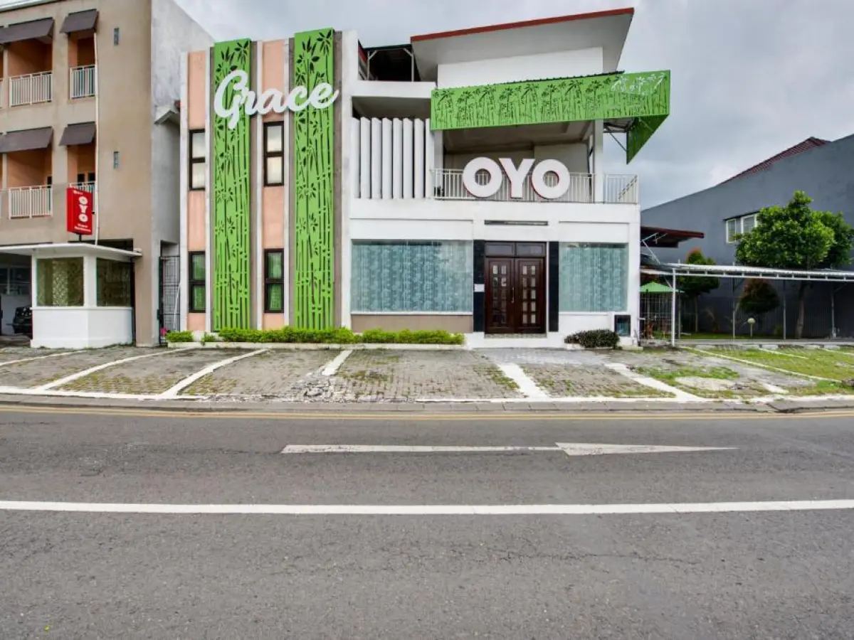 OYO 511 Grace Residence