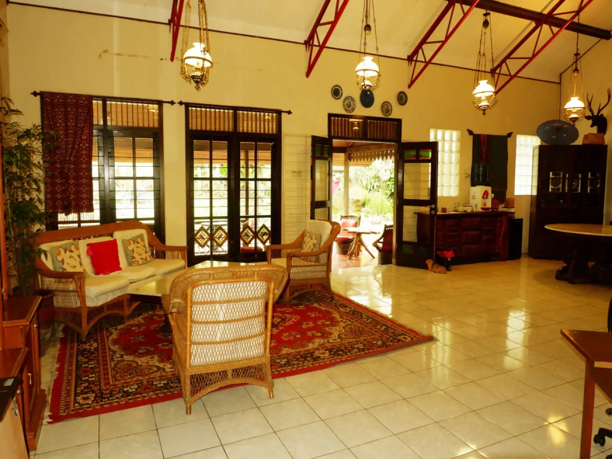 OYO 604 Cemara's Homestay
