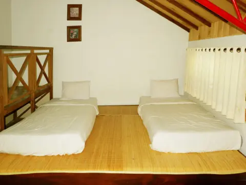 OYO 604 Cemara's Homestay - Photo 2