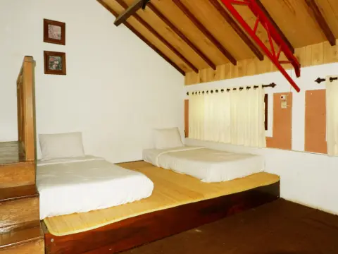 OYO 604 Cemara's Homestay - Photo 3