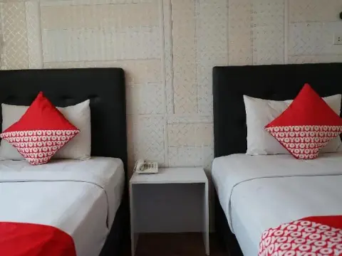OYO 633 Ren'z Hotel - Photo 4