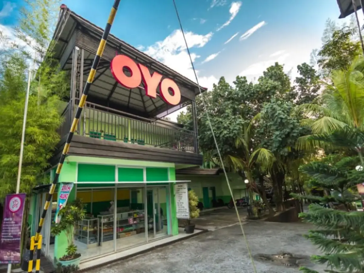 OYO 754 Nur Aziziah Guest House