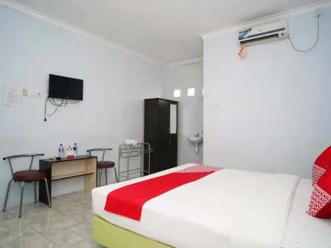 OYO 754 Nur Aziziah Guest House - Photo 4