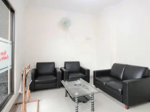 OYO 765 Wisma Andalas Asri Syariah - Photo 3