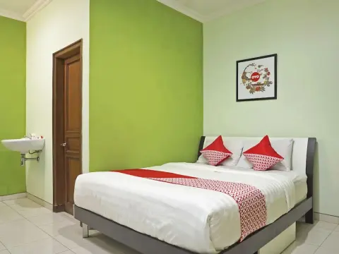 OYO 833 Hotel Army Look Syariah - Foto 3