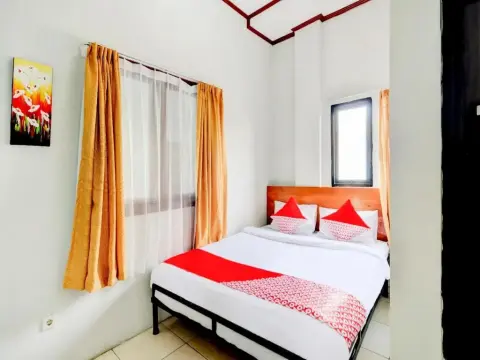 OYO 90048 Teratai Bekasi Guesthouse - Photo 4