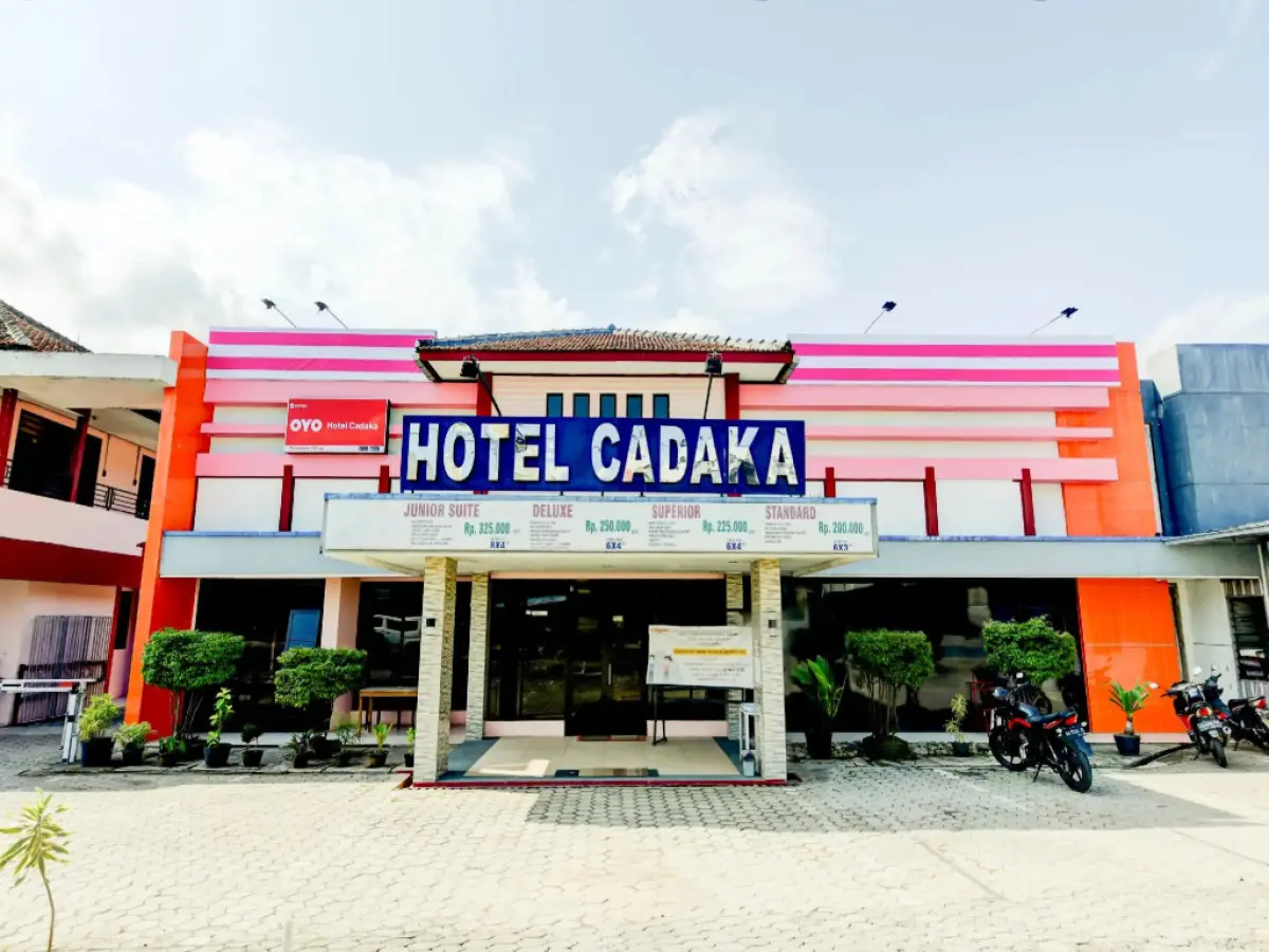 OYO 90385 Hotel Cadaka
