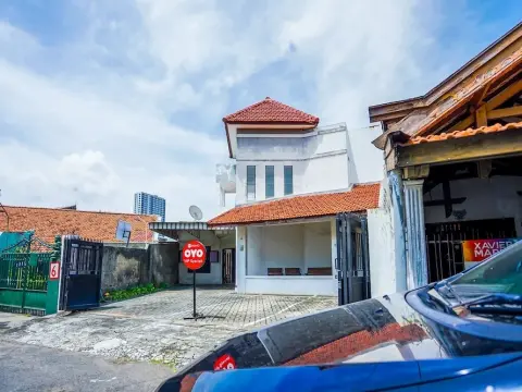 OYO 90843 Vip Syariah Jemur Andayani - Photo 1