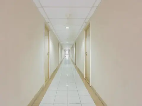 OYO 909 Lauv Room Grand Centerpoint Tower B - Photo 3