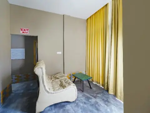 Oyo 91742 Ivy Hotel - Photo 2