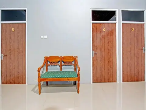 OYO 91960 Fariza House Syariah - Photo 2