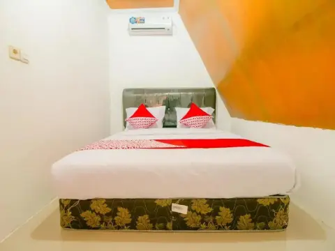 OYO 921 Hotel Ratu Pantai - Photo 4