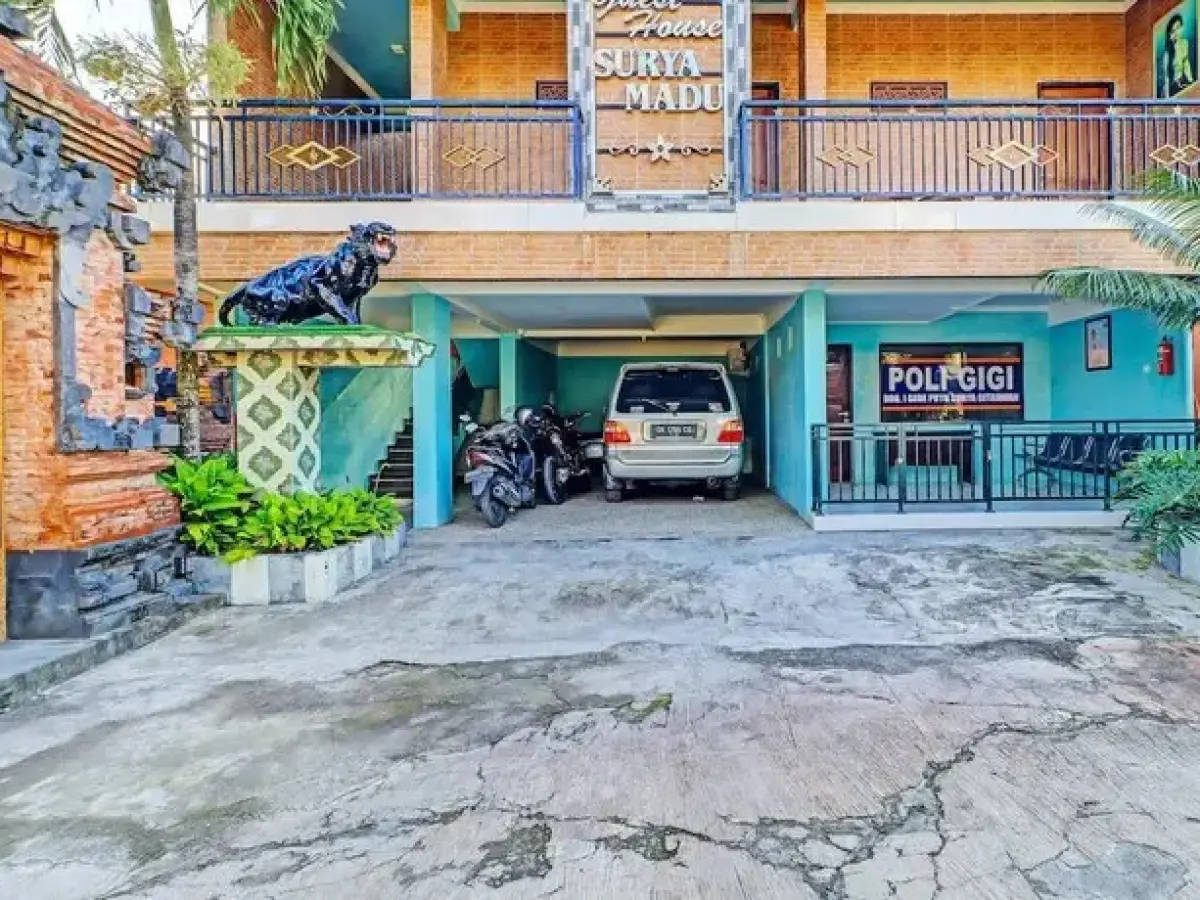 OYO 92175 Surya Madu Guest House Near Pantai Kelan