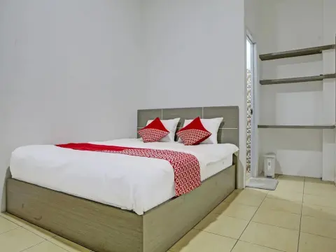 OYO 92457 Wisma Griya Nusa Bangsa Syariah - Photo 4