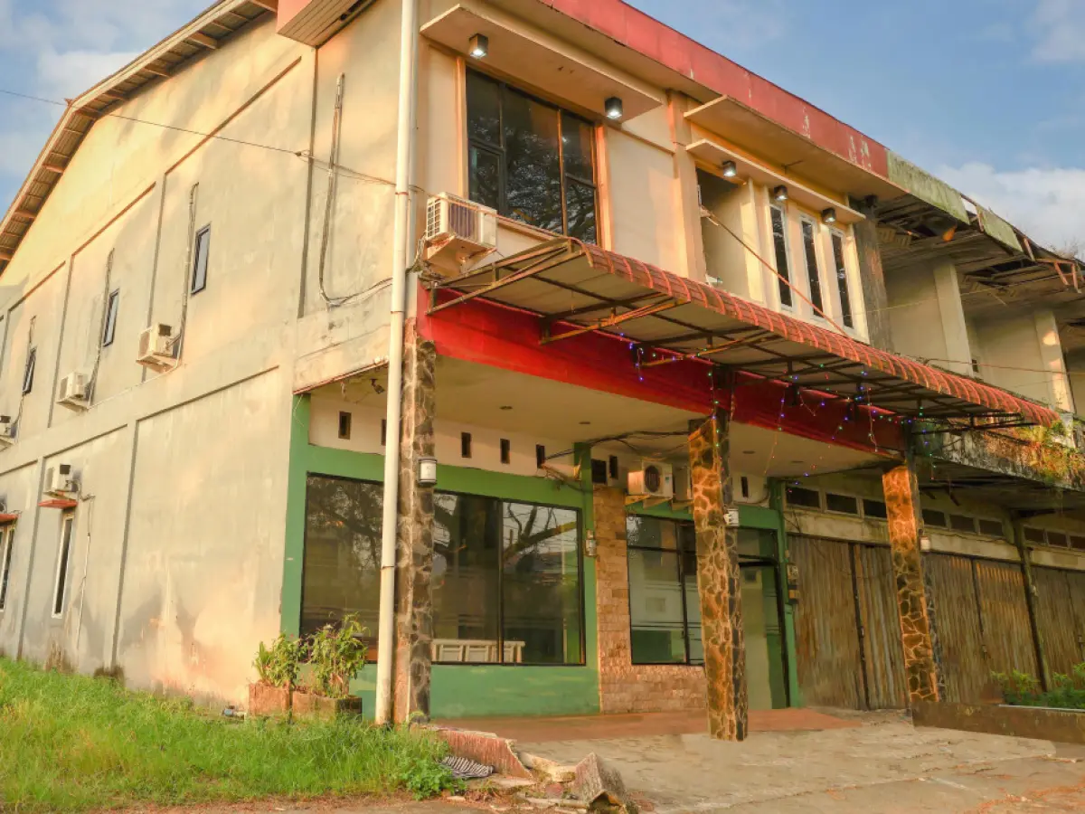 OYO 92609 Guest House Malay Singkawang
