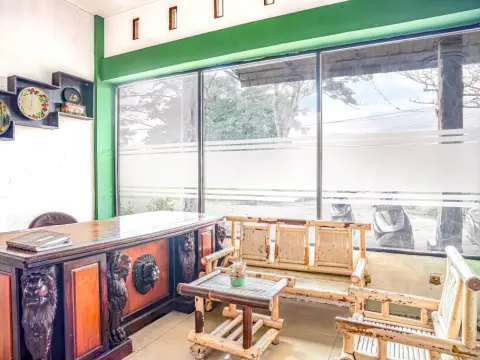 OYO 92609 Guest House Malay Singkawang - Photo 2