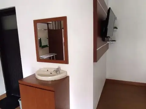 OYO 93051 Wisma Syariah Buloe Near Lapangan Abubakar Lambogo Batili Enrekang - Photo 2