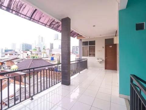 OYO 93092 Griya Kuningan Near ITC Kuningan - Photo 3
