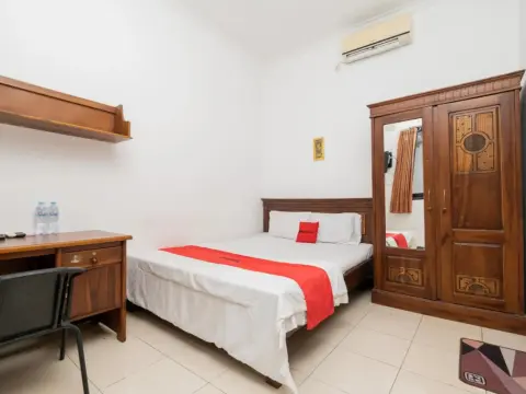OYO Flagship 90524 Holistay Surabaya New - Photo 3
