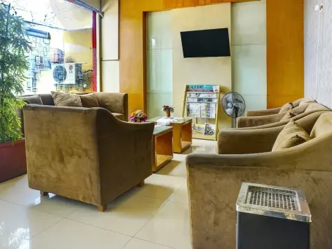 OYO Flagship 91245 Rika Hotel Makassar - Photo 2