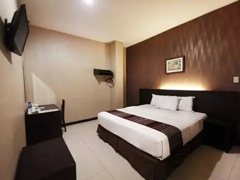 Palace Inn - Photo 3