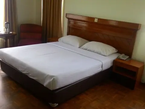 Parama Hotel Puncak - Photo 2