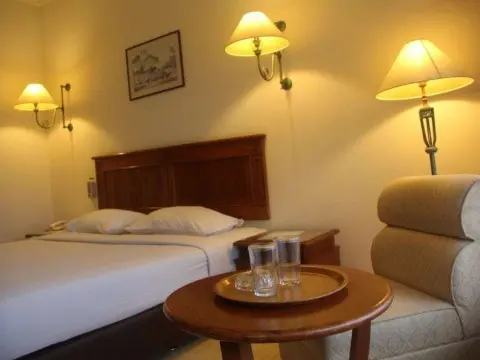 Parama Hotel Puncak - Photo 3