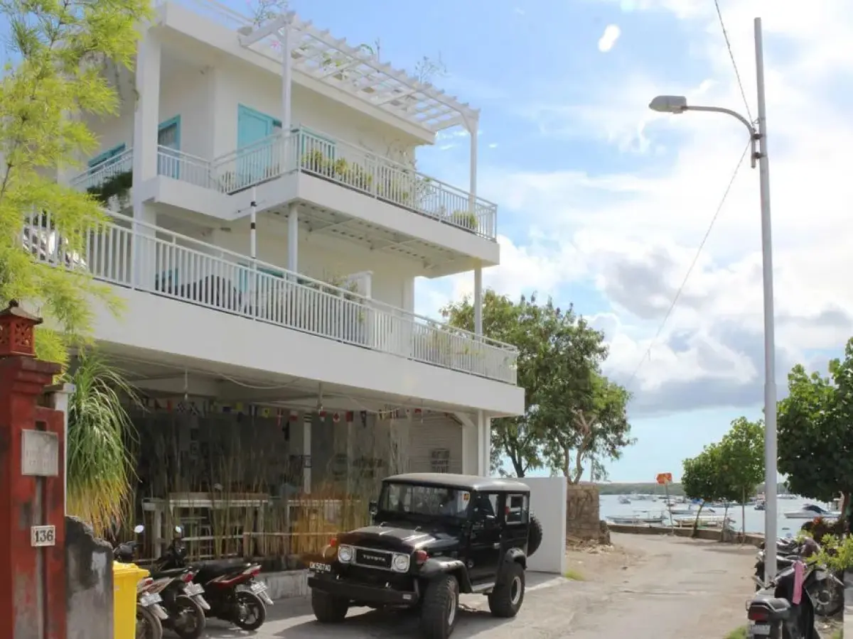 Paras Paros Marina Lodge