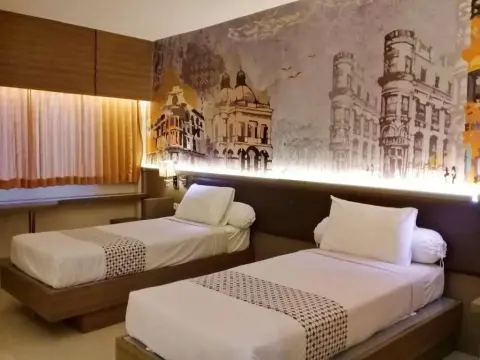 Penataran Hotel - Photo 2